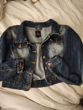 2b bebe Dark Wash Cropped Denim Jacket - Blue